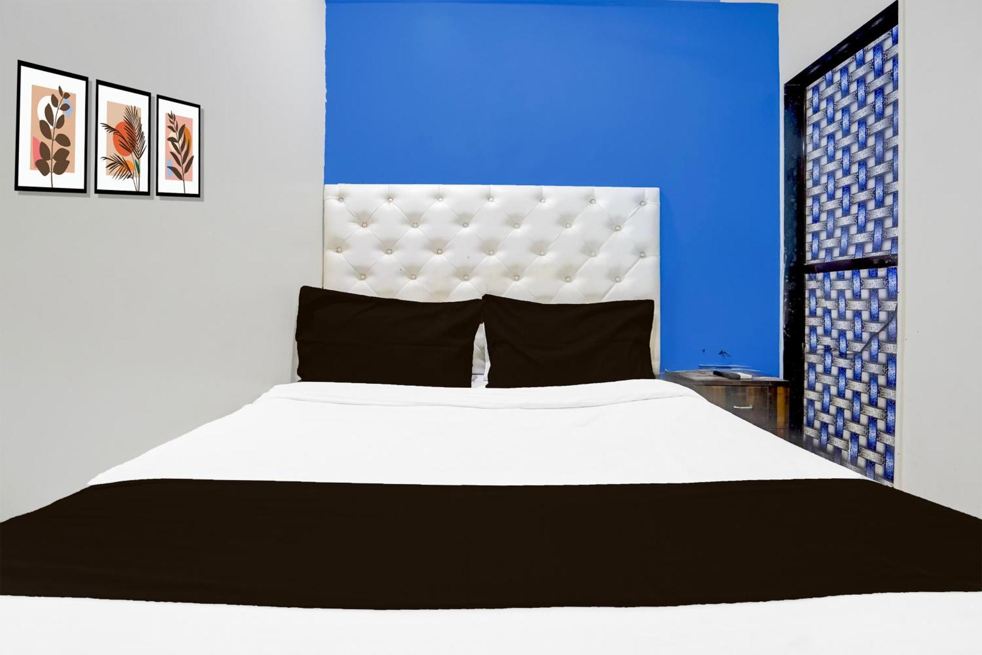Hotel O The Om Sai Residency ムンバイ エクステリア 写真