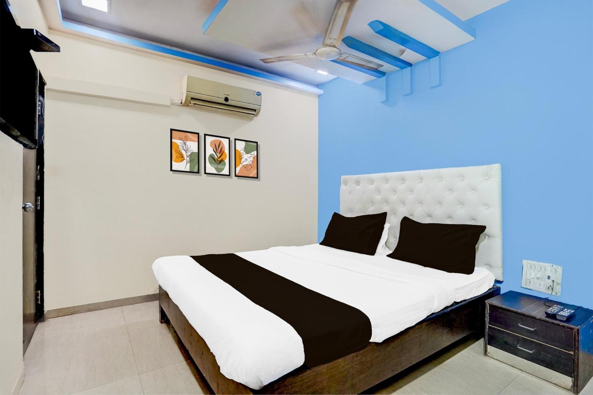 Hotel O The Om Sai Residency ムンバイ エクステリア 写真