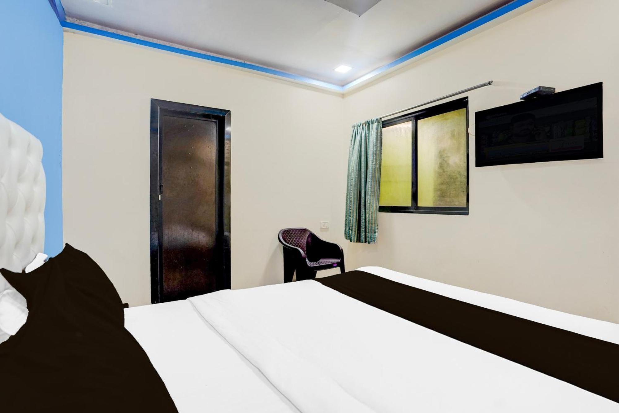 Hotel O The Om Sai Residency ムンバイ エクステリア 写真